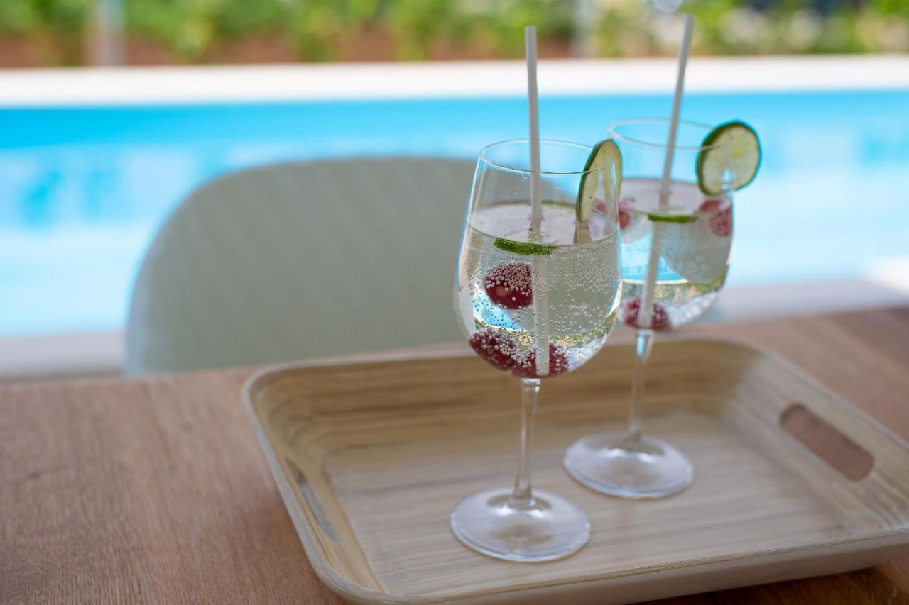 Villa Rossa Zupanje Ngoại thất bức ảnh