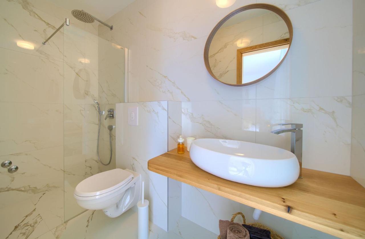 Villa Rossa Zupanje Ngoại thất bức ảnh