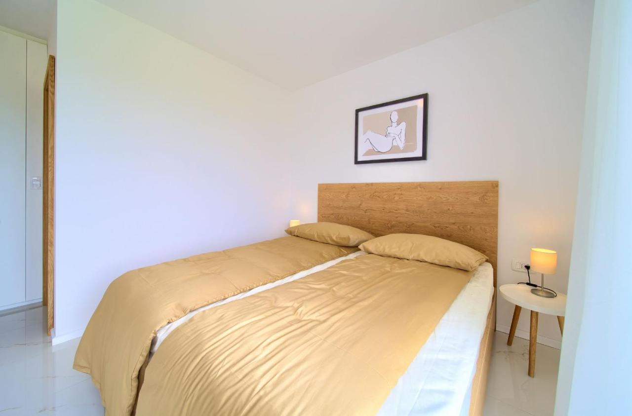 Villa Rossa Zupanje Ngoại thất bức ảnh